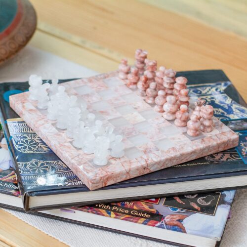 Hand-Carved White Onyx and Pink Marble Chess Set from Mexico, 'Exciting Challenge' Hand-Carved White Onyx and Pink Marble Chess Set from Mexico, 'Exciting Challenge'